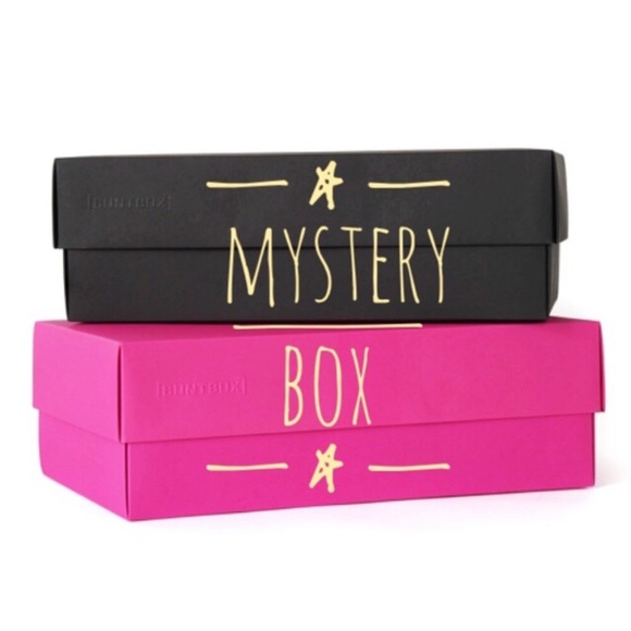 10-12 pc Tops: Mystery Box - Picture 1 of 2